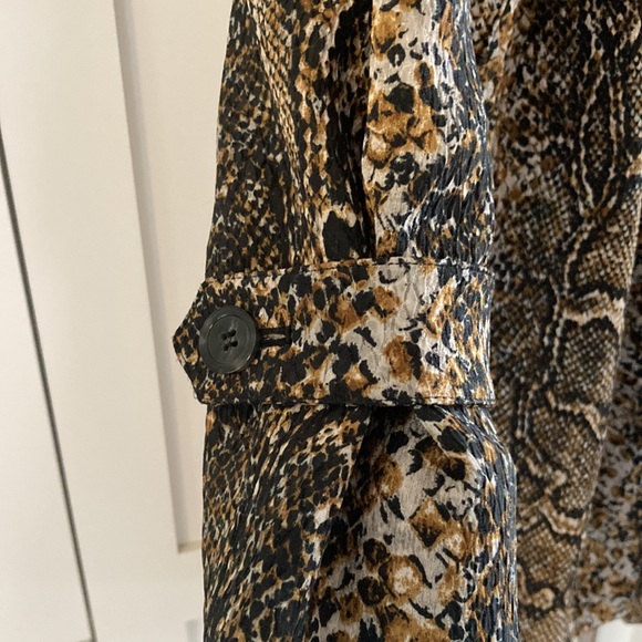 Jones New York Python Print Short Trench Coat Size Small - Picture 7 of 15